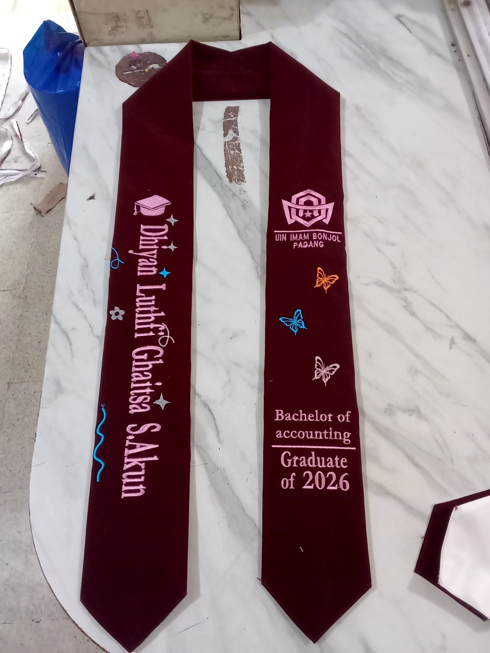 Selendang Saten Tebal  03